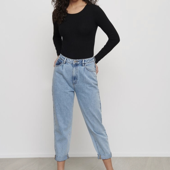 Dynamite Black Ribbed Open-Back Bodysuit - Picture 2 of 13